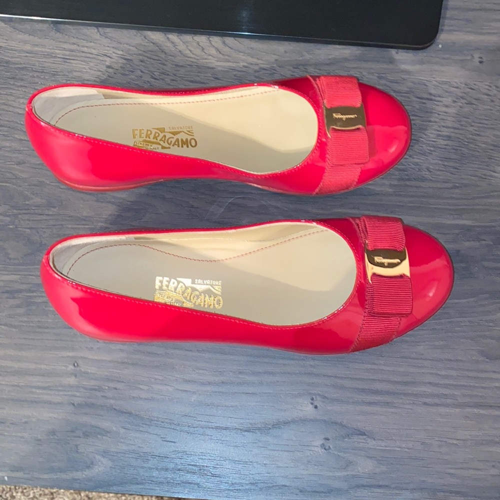 Salvatore Ferragamo Varina Mini size 32 - US 1 - red slipper